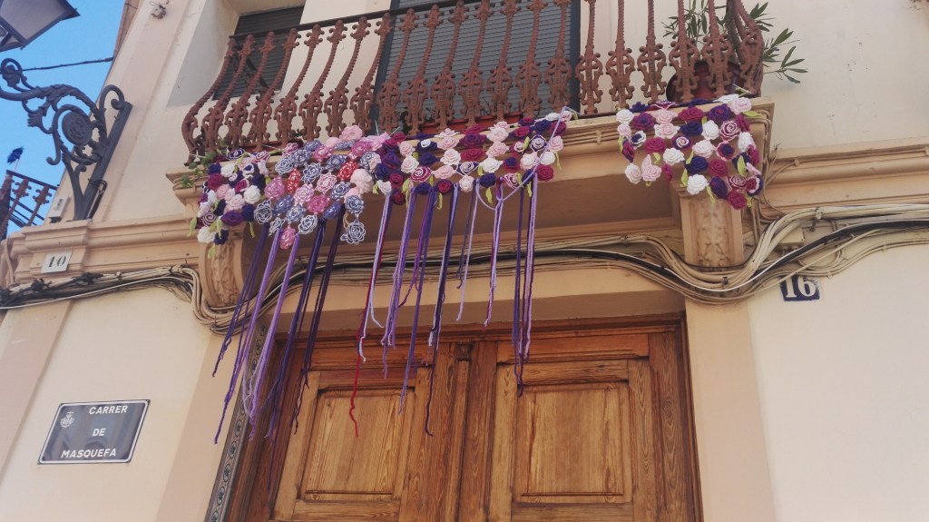 Homenaje a "La mujer rural" en Benimaclet, de la mano de Hilando vidas.