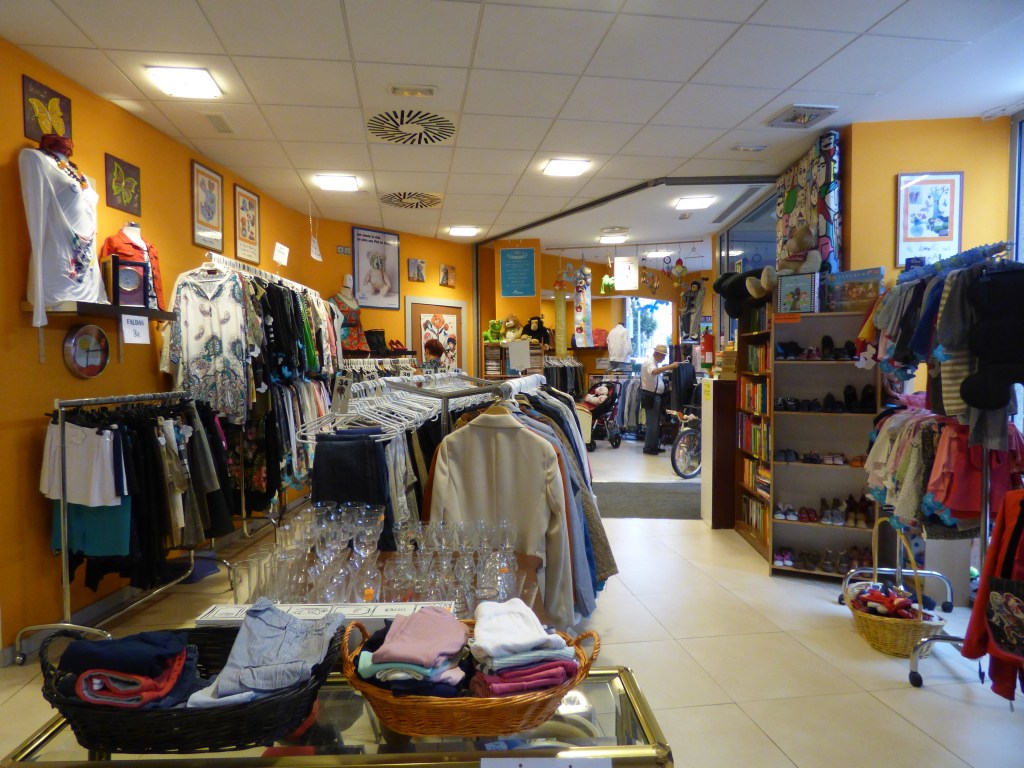 Vista del interior de la tienda Piel de mariposa de Benimaclet