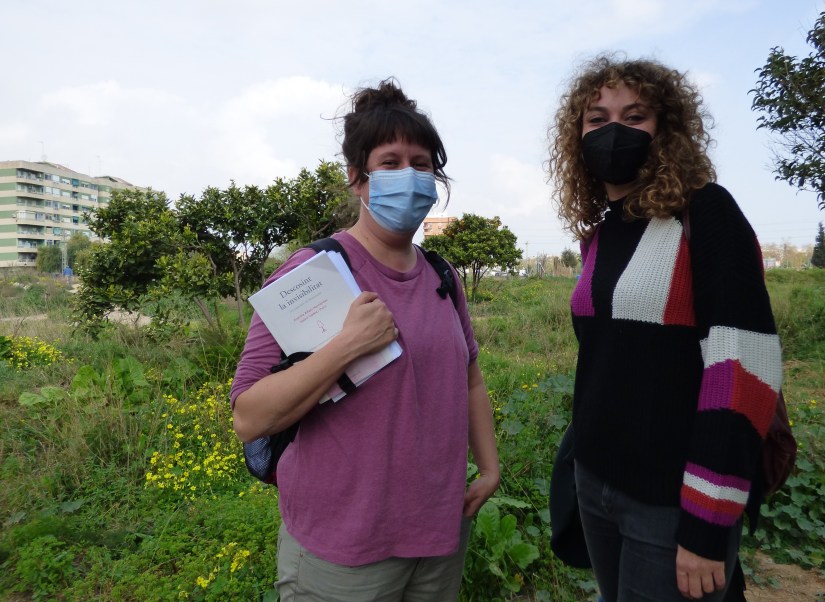Arantxa Alfaro e Isabel Gadea, sociólogas que han rescatado a 'les jaqueteres'.