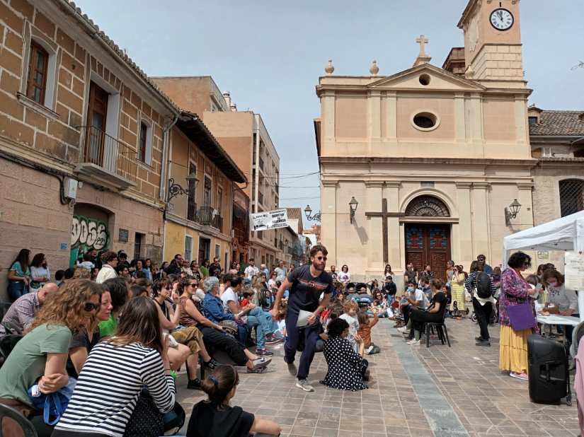 Presentación de la iniciativa 'Vincles' en Benimaclet, en una jornada en la que se llevaron a cabo actividades complementarias.