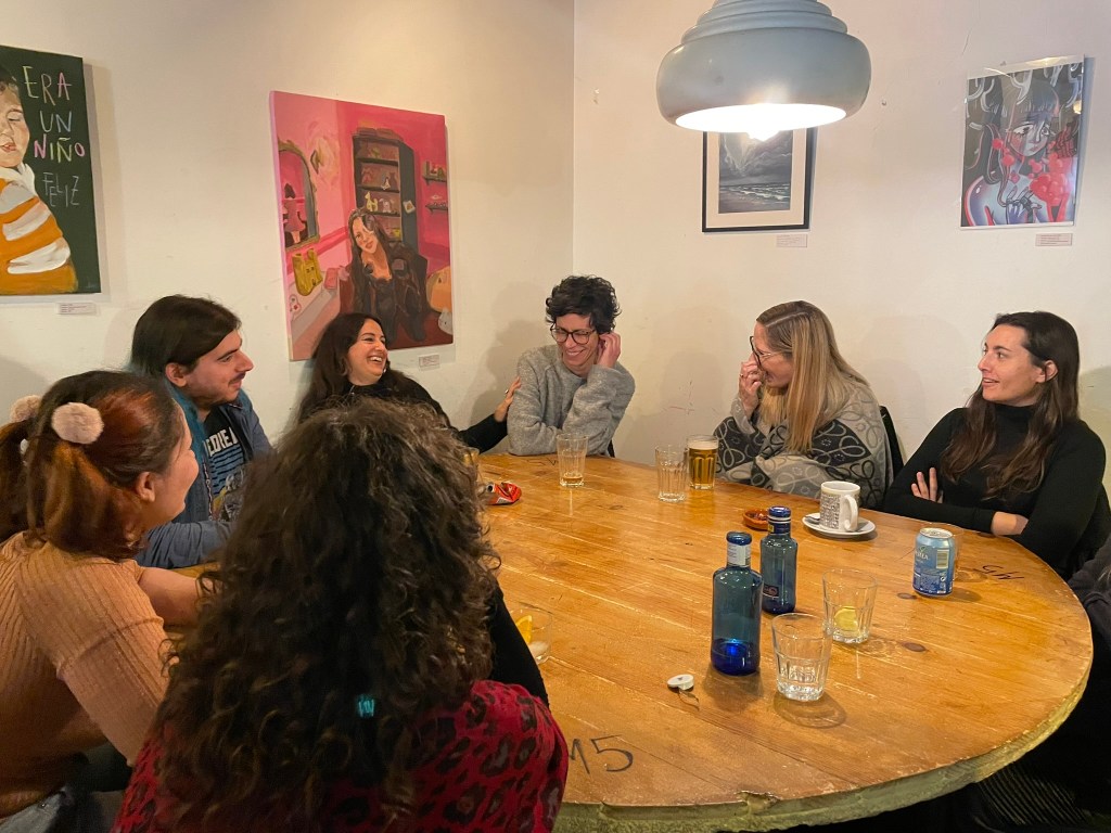 Una sesión del 'death café' de Benimaclet