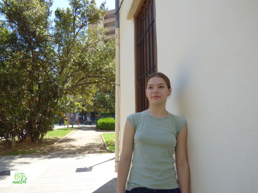 La actriz Maria Schwinning durante la entrevista con Disfruta Benimaclet