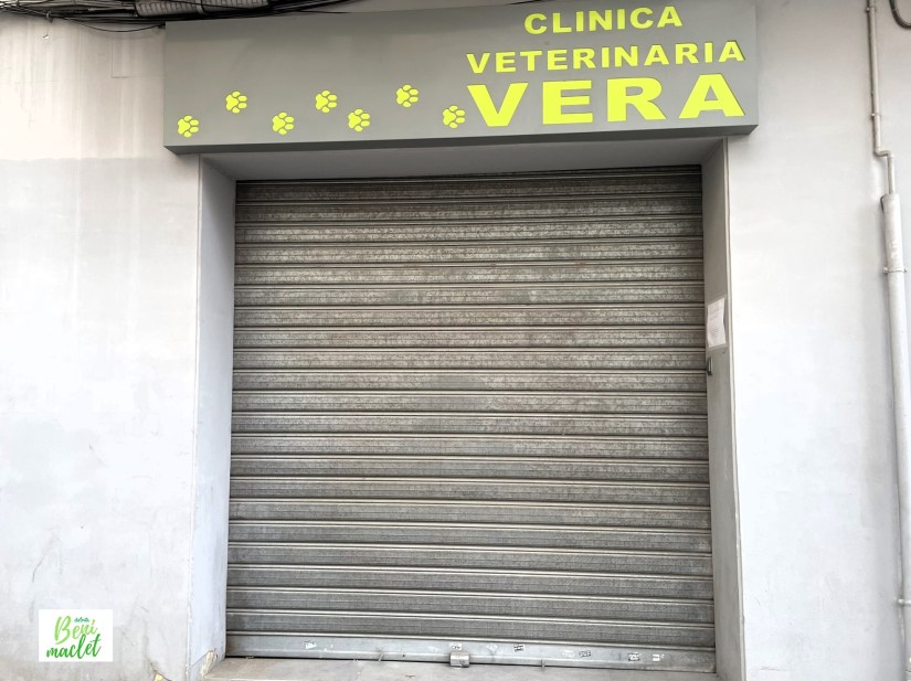 Fachada de la clínica veterinaria Vera de Benimaclet
