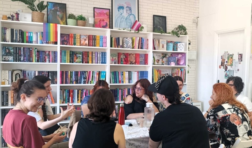 Club de lectura en la librería Contexto Queer
