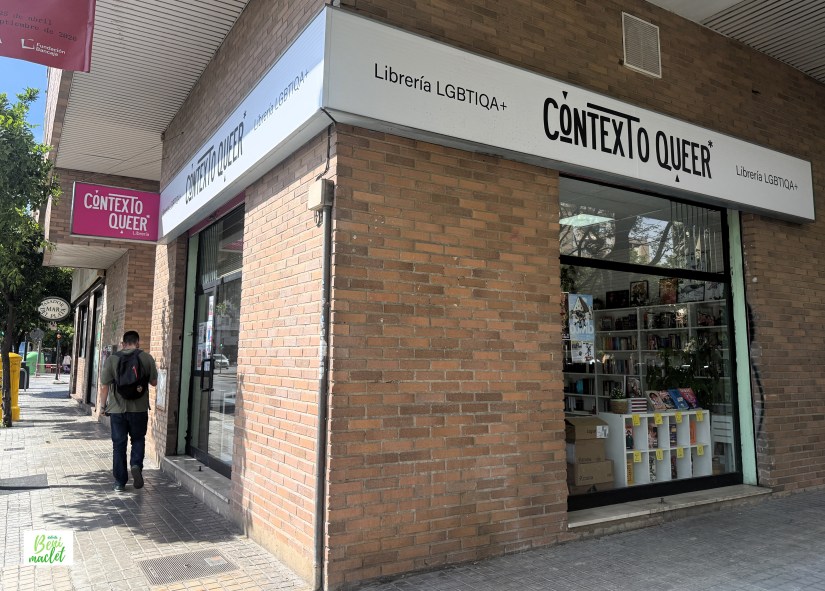 Fachada de la librería Contexto Queer, en Benimaclet
